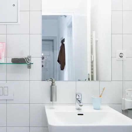 Mooeve Friedrichs Big Apartment *