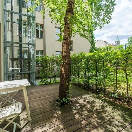 Mooeve Friedrichs Big * Berlin